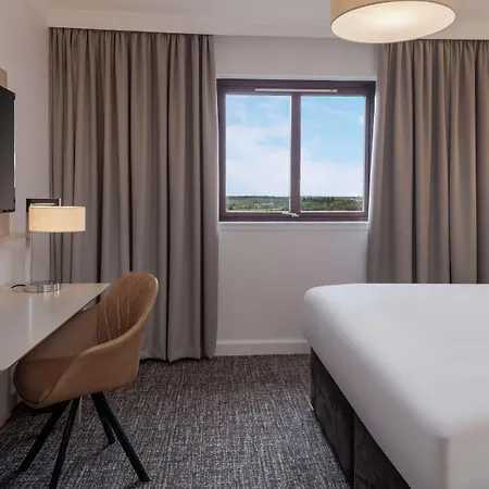 Glasgow Westerwood Hotel, Spa & Golf Resort Cumbernauld Buitenkant foto