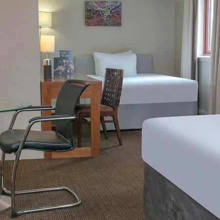 Glasgow Westerwood Hotel, Spa & Golf Resort Cumbernauld Buitenkant foto