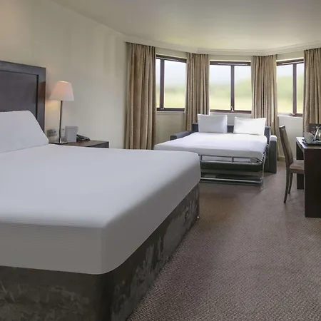 Glasgow Westerwood Hotel, Spa & Golf Resort Cumbernauld Buitenkant foto