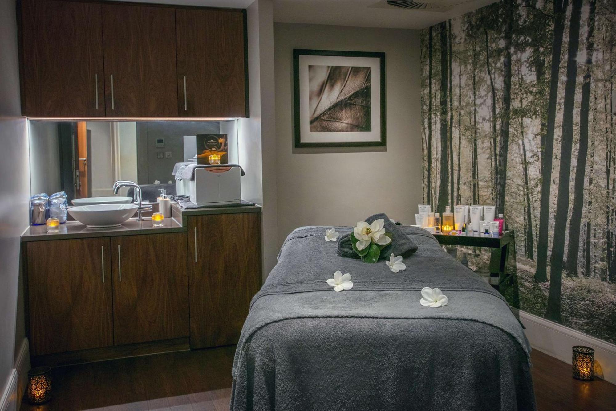 Resort Glasgow Westerwood Hotel, & Golf Cumbernauld